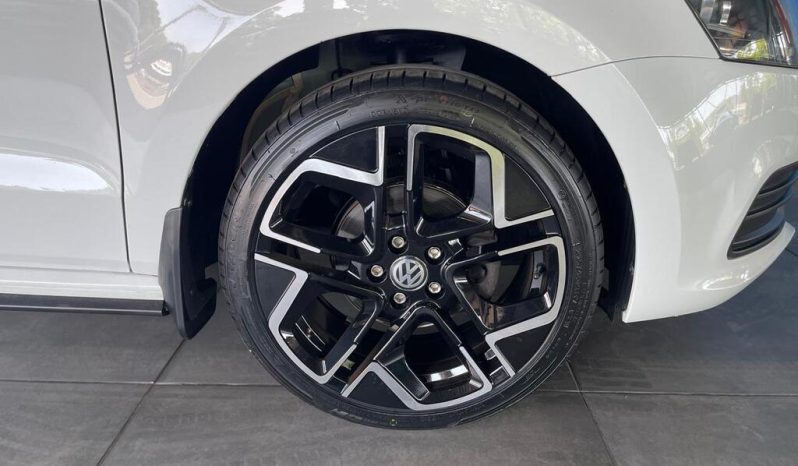 
								Volkswagen Polo Vivo Hatch 1.4 Trendline full									