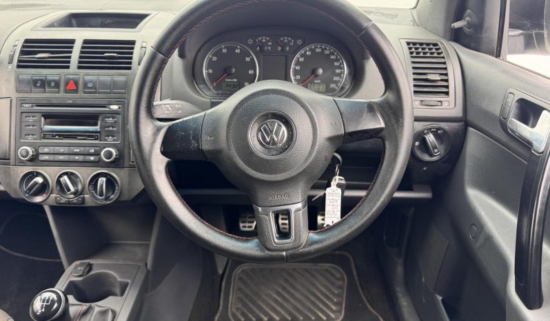 
								Volkswagen Polo Vivo Hatch 1.6 Gts full									
