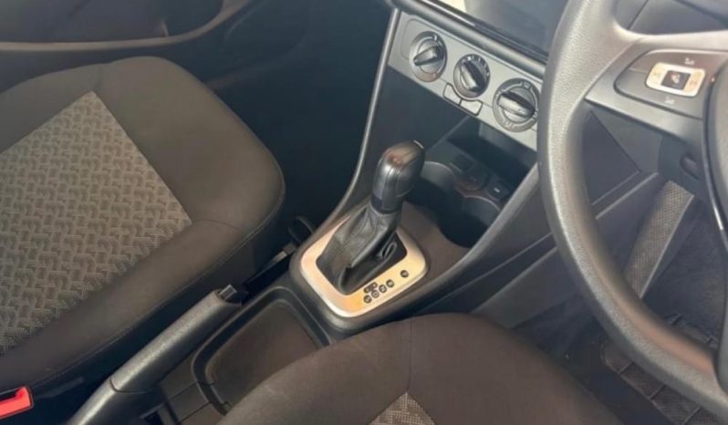 
								VOLKSWAGEN POLO VIVO HATCH 1.6 LIFE full									
