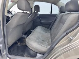 
										Volkswagen Polo Vivo Sedan 1.6 Comfortline full									