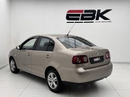 Volkswagen Polo Vivo Sedan 1.6 Comfortline