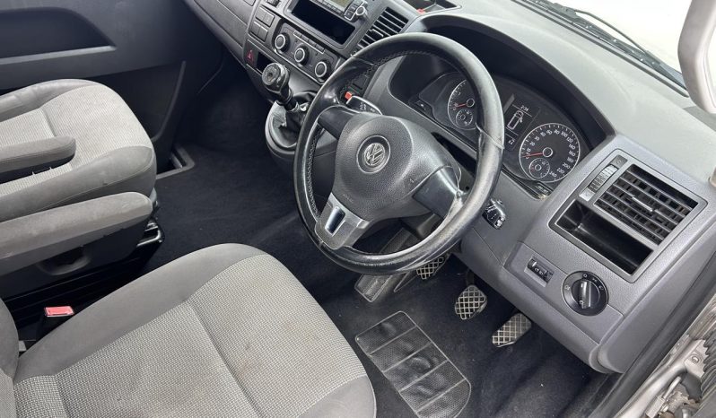 
								Volkswagen T5 Kombi 2.0 Tdi Lwb (103kW) full									