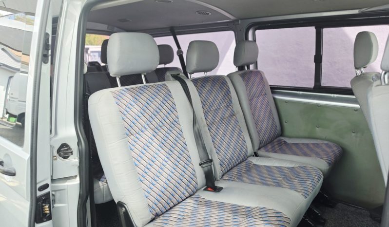 
								Volkswagen T5 Kombi 2.5 Tdi Swb Tiptronic full									