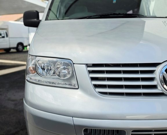 
								Volkswagen T5 Kombi 2.5 Tdi Swb Tiptronic full									