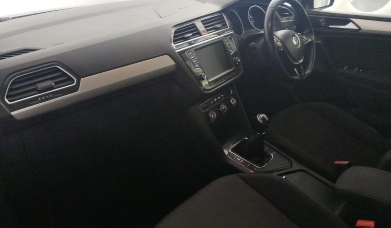
								Volkswagen Tiguan 1.4 Tsi Trendline full									