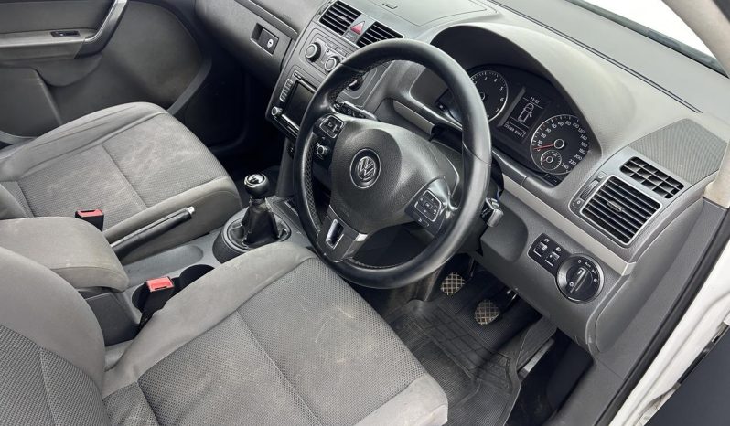 
								Volkswagen Touran 1.2 Tsi Trendline full									