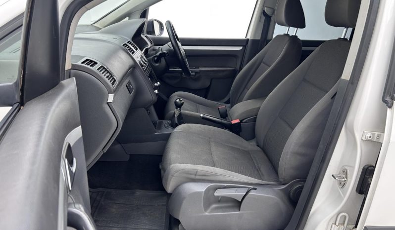 
								Volkswagen Touran 1.2 Tsi Trendline full									