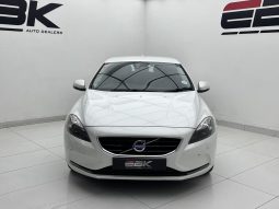 Volvo V40 T3 R-Design