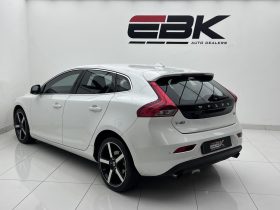 Volvo V40 T3 R-Design