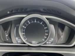 
										Volvo V40 T3 R-Design full									